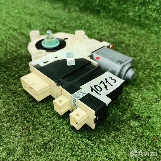 Моторчик стеклоподъемника передний левый Citroen