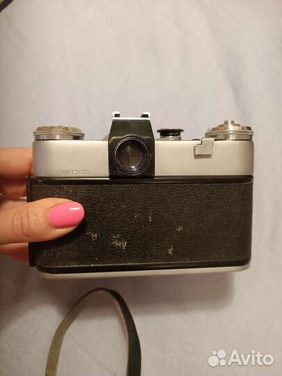 Плёночный фотоаппарат зенит-е