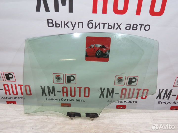 Стекло двери заднее правое Honda Civic 8