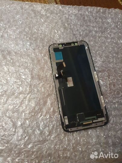 Дисплей на iPhone X (10)