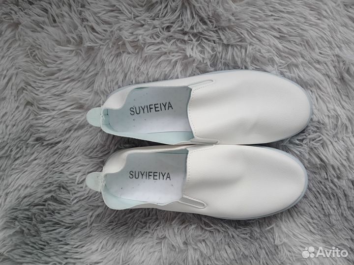 Слипоны женские