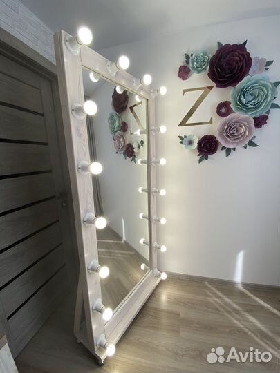 Гримерное зеркало