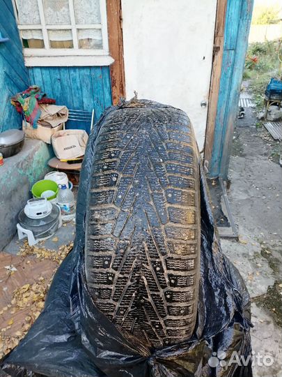 Nokian Tyres Hakkapeliitta 9 SUV 265/65 R17