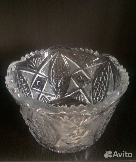 Хрустальная ваза