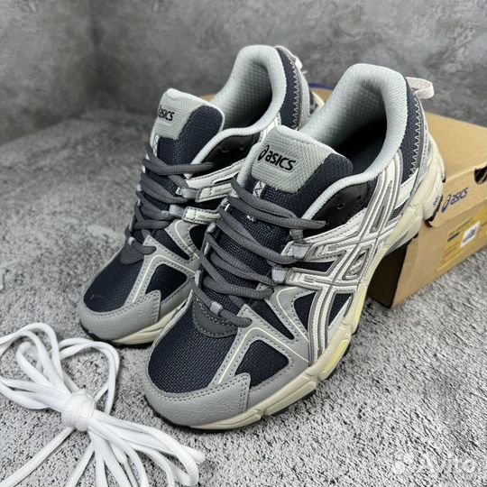 Кроссовки asics gel kahana 8 серые