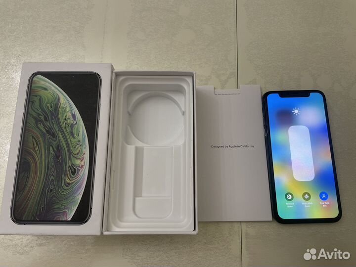 iPhone Xs, 256 ГБ