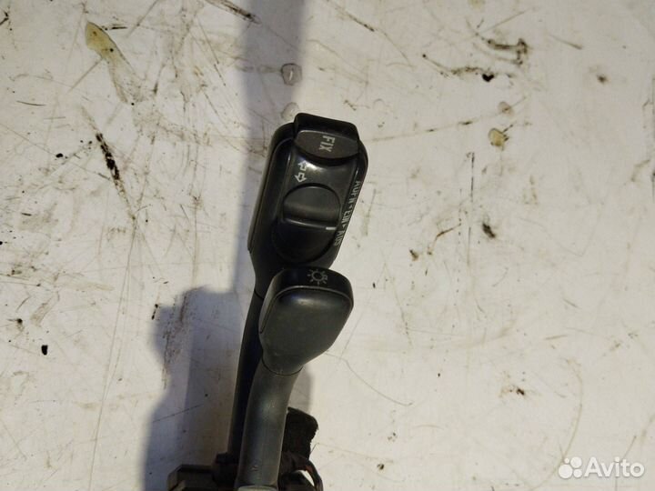 Переключатель подрулевой (стрекоза) Audi 100 4A/C4