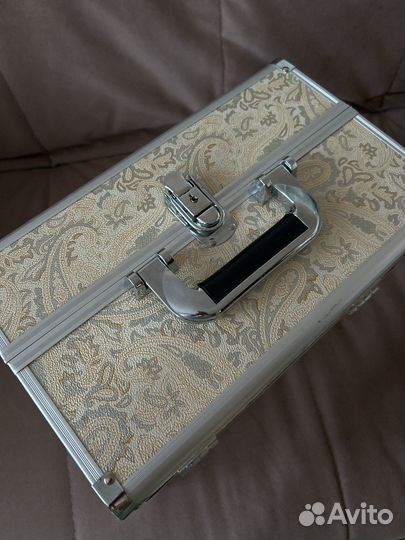 Бьюти кейс для визажиста