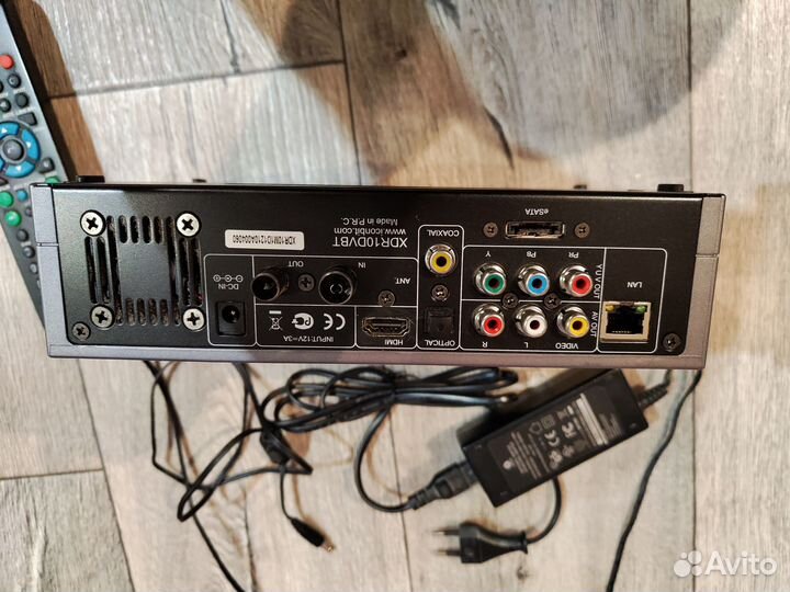 Продам плеер IconBit XDR10dvbt