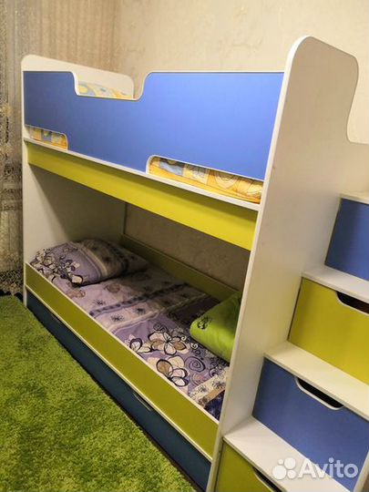 Кровать детская двухъярусная 