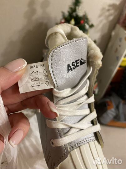 Коньки детские