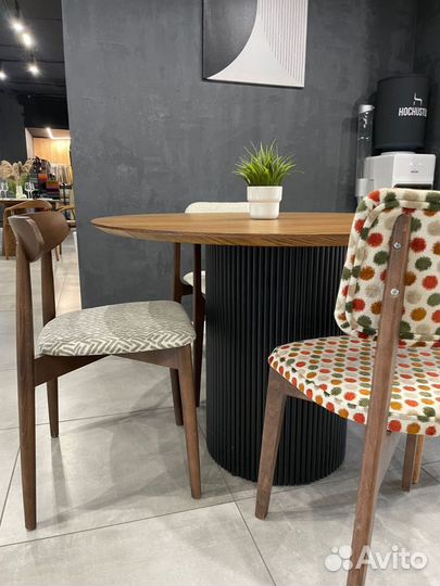 Кухонный стол