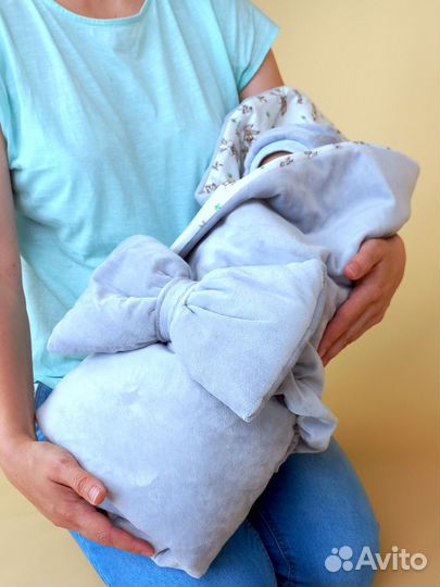 Новый комплект на выписку для новорожденных