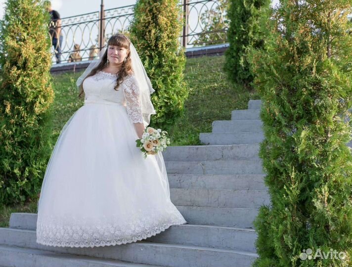 Свадебное платье