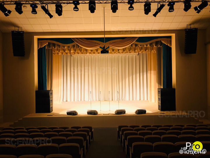 Комплект одежды сцены для театра