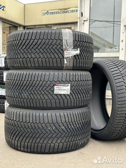 Yokohama BluEarth Winter V906 285/35 R22 и 315/30 R22 107W