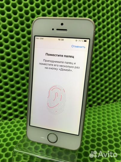 Телефон iPhone se (30770)