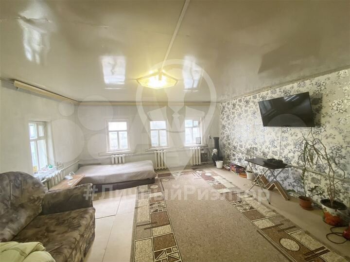 Дом 49 м² на участке 6 сот.