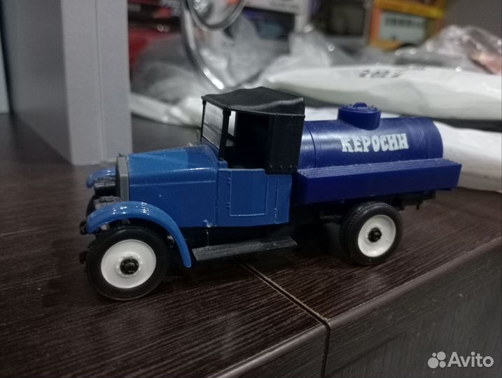 Модель грузовика амо - Ф-15