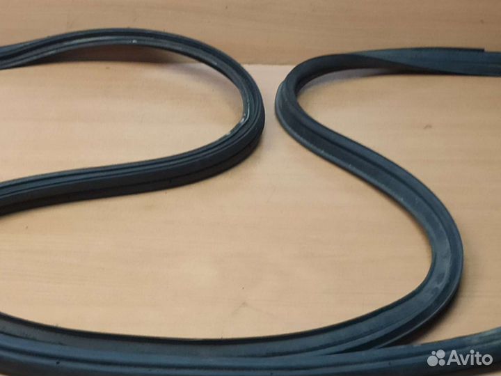 Уплотнитель крышки багажника, Mazda 626 GV