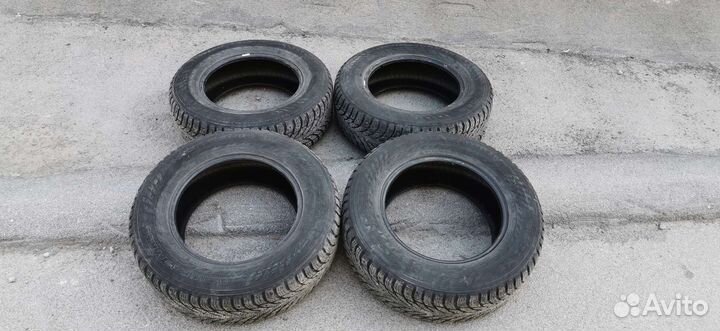 Nokian Tyres Hakkapeliitta 9 SUV 215/70 R16 100T