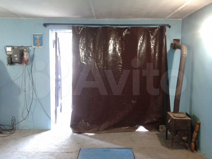 Гараж, > 30 м²