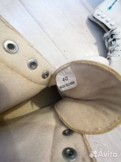 Коньки женские