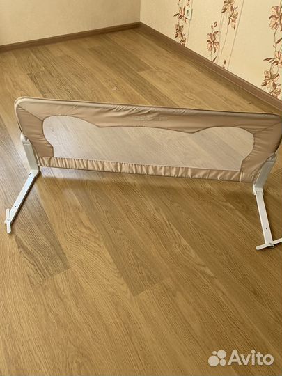 Защитный бортик для кровати baby safe