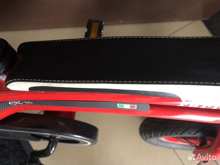 Детский велосипед Ferrari