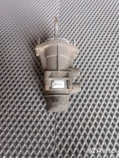 Кран главный тормозной MAN TGA 2006 81521306275