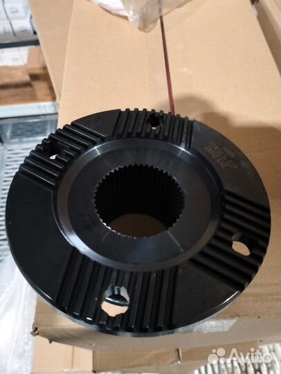 Фланец редуктора (T5G 8X4, T5G 6X4) 711W391155117