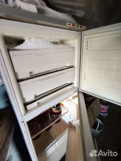 Холодильник бу 2х камерный бирюса