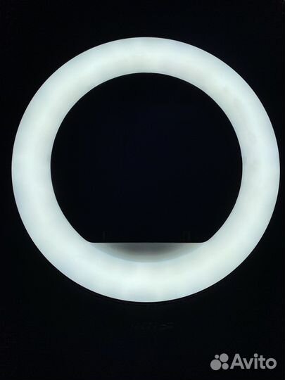 Кольцевая лампа со штативом