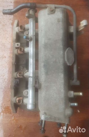 Впускной коллектор с топливной рампой Киа Шума 1