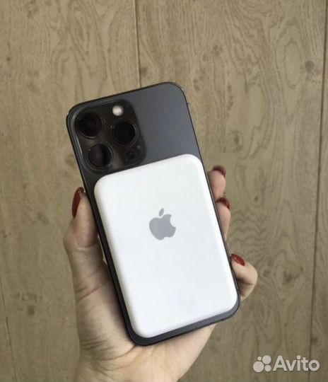 Magsafe battery pack