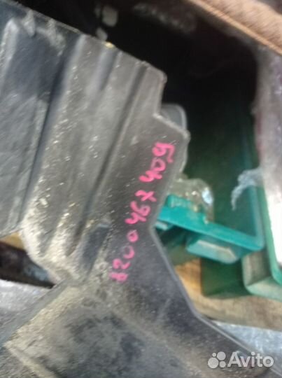 Корпус предохранителей 8200356340 рено сценик 2