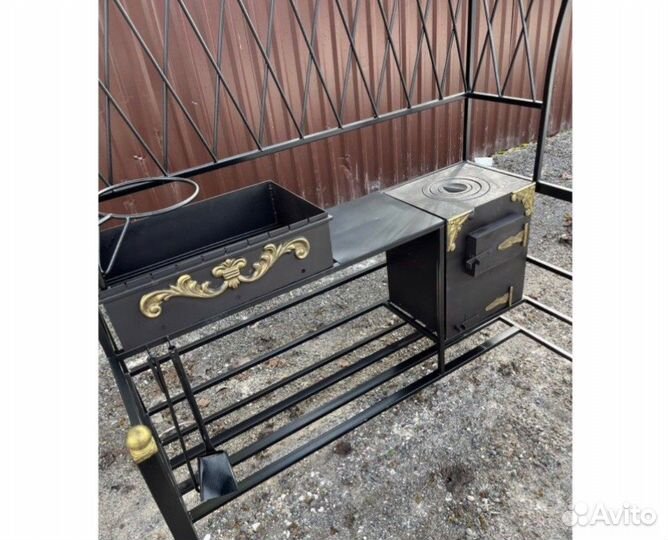 Мангал с печью под казан и крышей