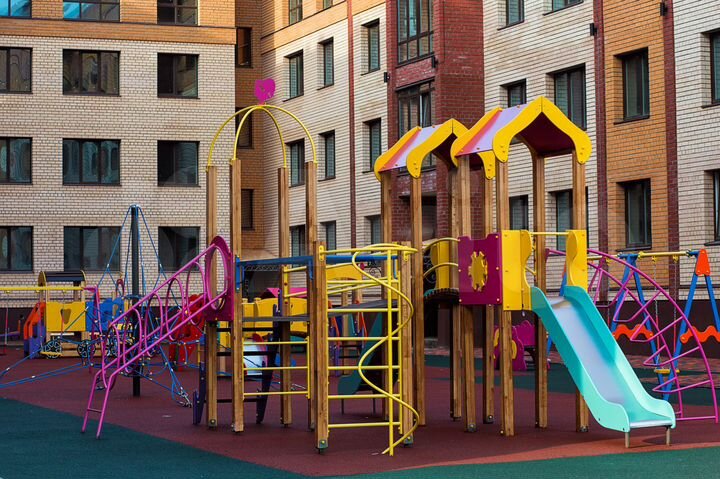 2-к. квартира, 65 м², 2/4 эт.