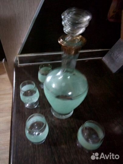 Графин СССР с четырьмя рюмочками