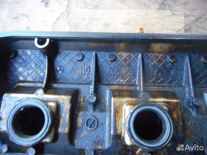 Крышка головки блока (клапанная) Mercedes Benz W1