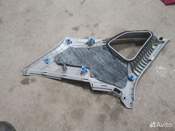 Обшивка стойки задний правый kia ceed 2 хэтчбек