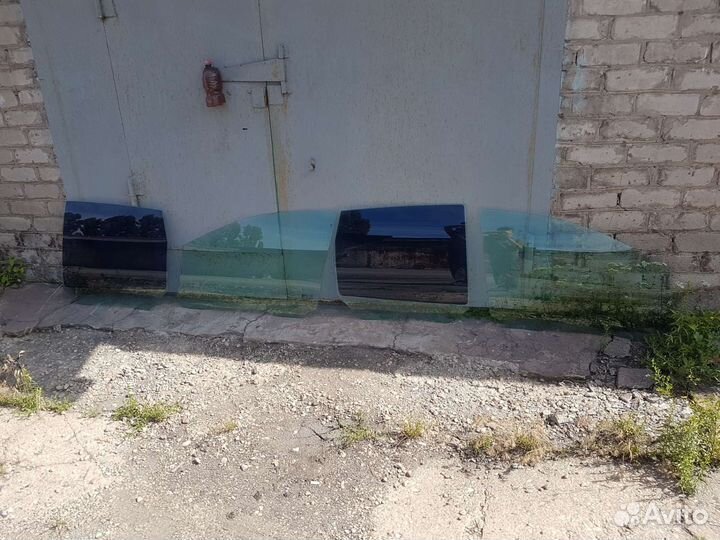 Стекло двери ford C-MAX