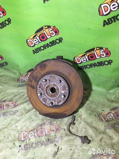 Кулак поворотный передний правый Honda Civic 8