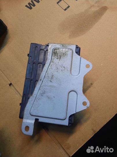 Блок управления АКПП Mitsubishi L200 KB4T 4D56