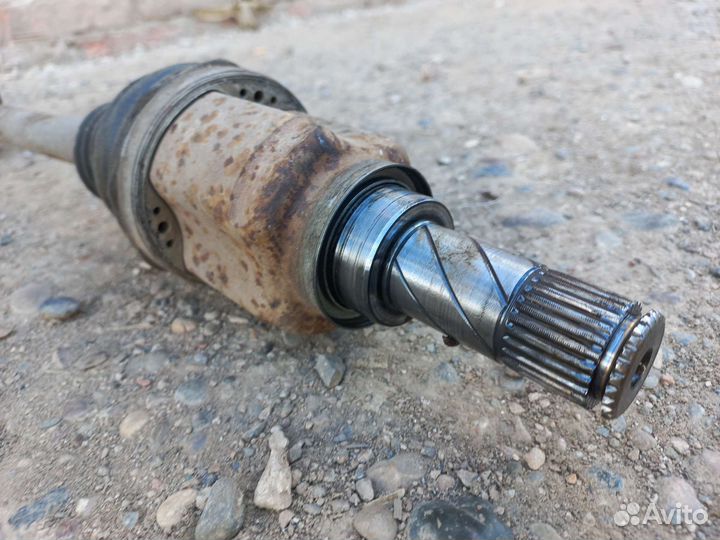 Привод левый largus