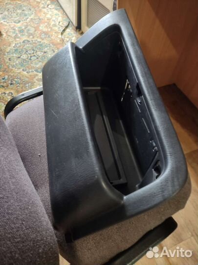 Бардачок Nissan AD Wingroad Sunny