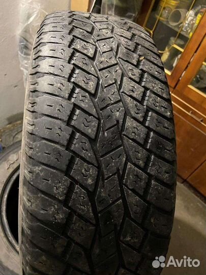 Toyo Open Country A/T 225/65 R17 102H