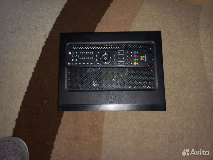 Тв приставка motorola vip2262E
