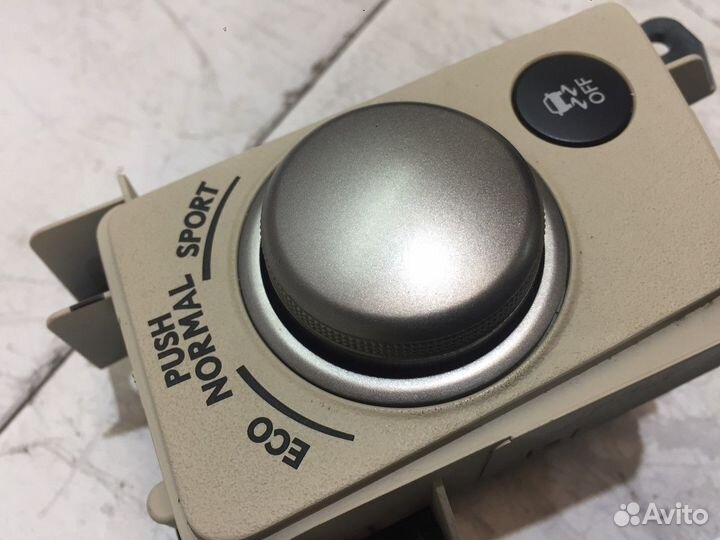 Кнопка (E C O N ormal S port) (Lexus ES)