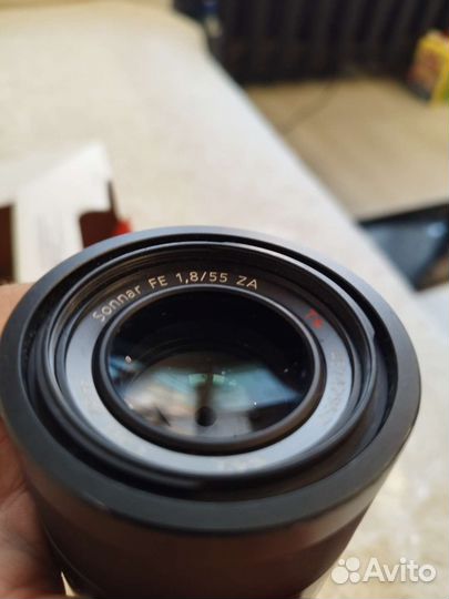 Фотообъектив Sony